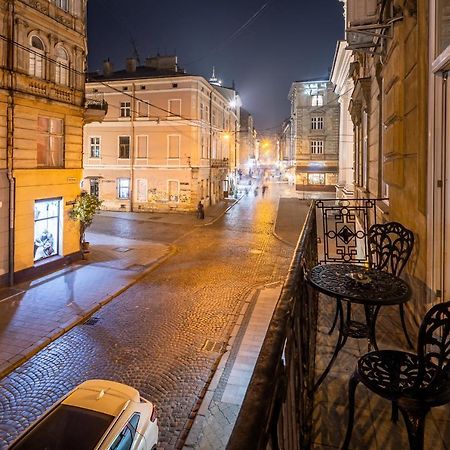 Classic Royal Central Apartment. Balcony And A/C Lviv Kültér fotó